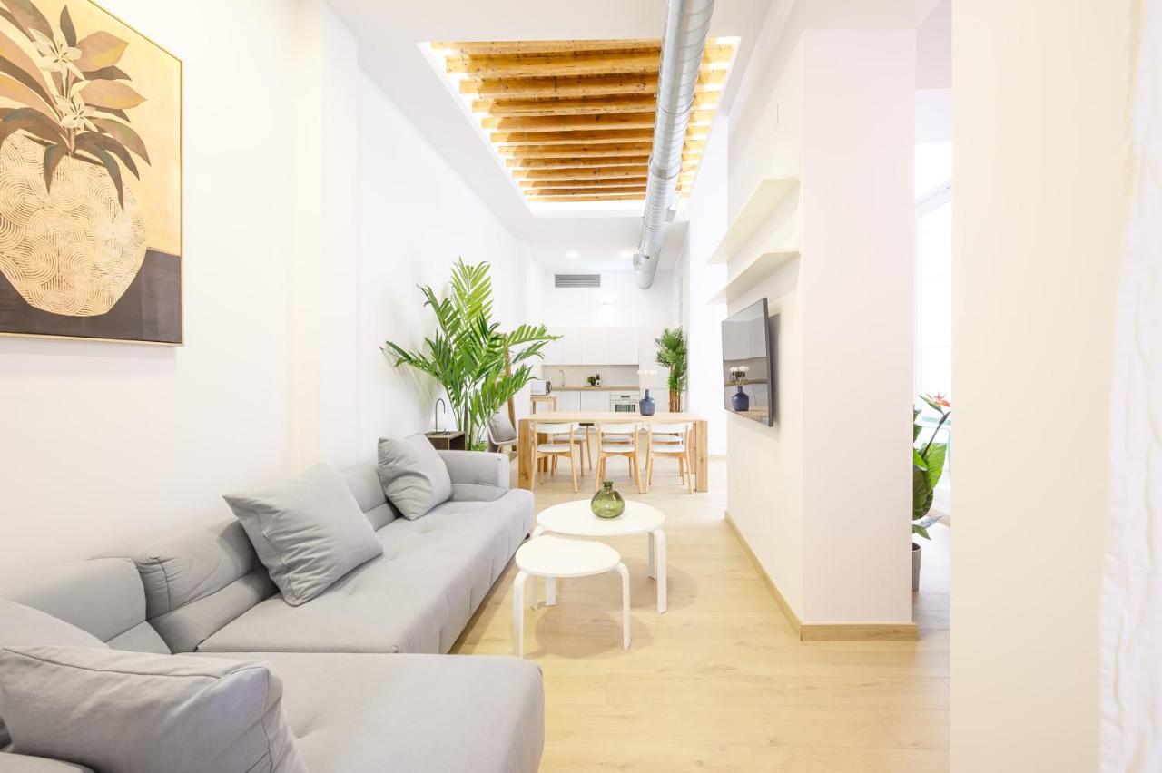 Modern 3 Bedroom, City Center With Patio & High Ceilings By 10Tosea Málaga Esterno foto