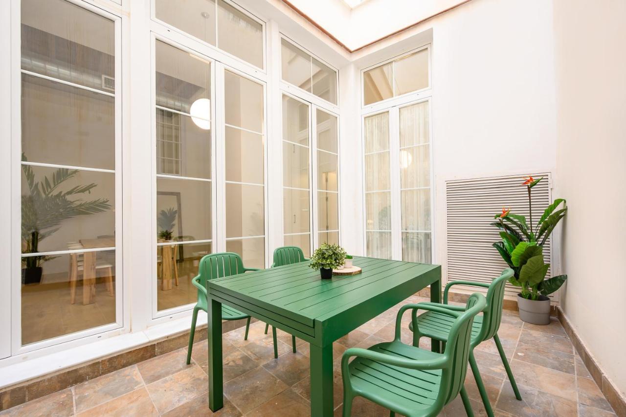 Modern 3 Bedroom, City Center With Patio & High Ceilings By 10Tosea Málaga Esterno foto